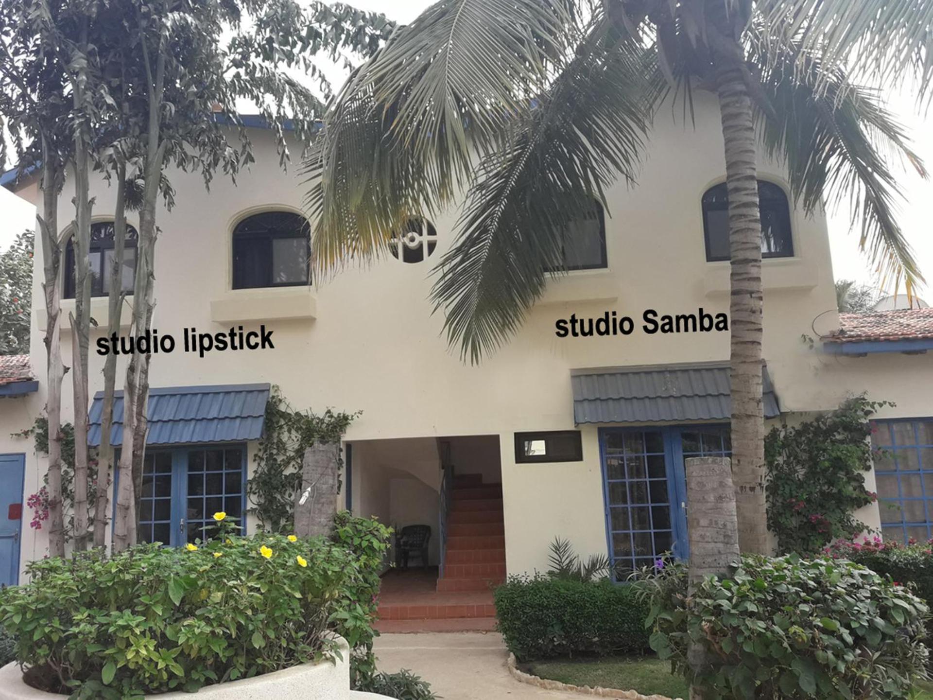 Studio Lipstick Saly Exterior foto